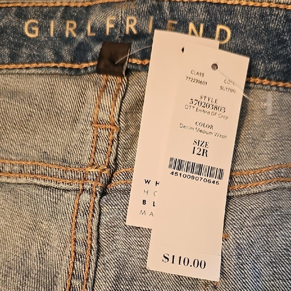 White House Black Market Blue Girlfriend Jeans with White Embroidery - Picture 5 of 7